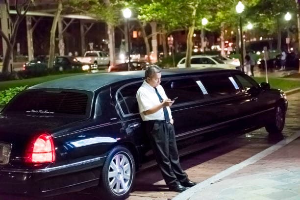 Airport Limo Service Kissimmee FL | Luxury Limo Service Kissimmee FL from MCO
